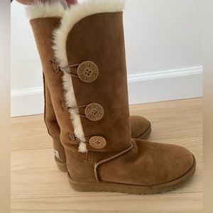 Women’s UGG Bailey Button Tall Boots in Chestnut ✨